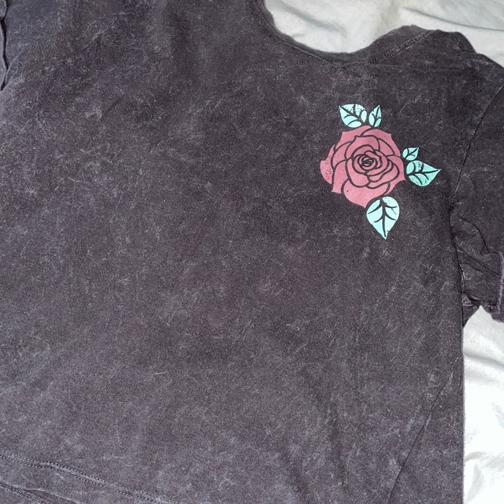 Graphic tee